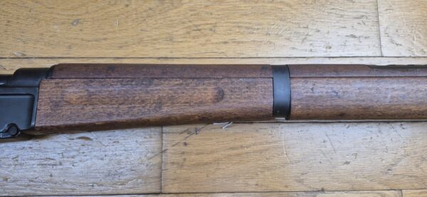 Transitoire Mas 36 doté de l'alidade de visée du Mas 36-51- Mono-matricule bois, magasin, boitier, canon - Culasse muette - Calibre d'origine 7.5 MAS -  Mécanique et bois en TBE - Canon superbe -  Arme de début 1954 - Plus que probable Mas 36 LG 48 transformé au standard 36-51 - Intéressante et peu courante variante ! - TBE+ – Image 6