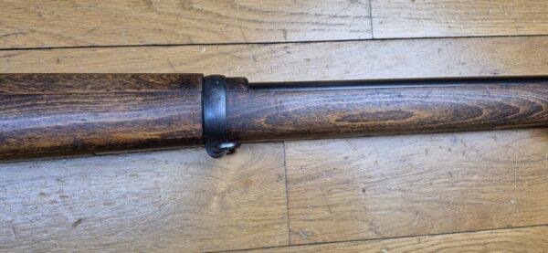 Très beau fusil de compétition Mauser suédois M96 - Fabrication Carl Gustav de 1919 - Cal. d'origine 6.5x55 Suédois -  Magasin limité à un coup (réversible - 5 coups) - Famille Mauser 1893 - Hausse de précision - Mécanique suédoise - Bronzage 97% - Canon superbe - Arme de concours - Catégorie D - TBE+ – Image 8
