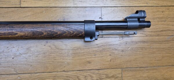 Très beau fusil de compétition Mauser suédois M96 - Fabrication Carl Gustav de 1919 - Cal. d'origine 6.5x55 Suédois -  Magasin limité à un coup (réversible - 5 coups) - Famille Mauser 1893 - Hausse de précision - Mécanique suédoise - Bronzage 97% - Canon superbe - Arme de concours - Catégorie D - TBE+ – Image 9