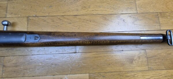 Très beau fusil de compétition Mauser suédois M96 - Fabrication Carl Gustav de 1919 - Cal. d'origine 6.5x55 Suédois -  Magasin limité à un coup (réversible - 5 coups) - Famille Mauser 1893 - Hausse de précision - Mécanique suédoise - Bronzage 97% - Canon superbe - Arme de concours - Catégorie D - TBE+ – Image 15