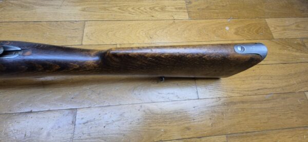 Très beau fusil de compétition Mauser suédois M96 - Fabrication Carl Gustav de 1919 - Cal. d'origine 6.5x55 Suédois -  Magasin limité à un coup (réversible - 5 coups) - Famille Mauser 1893 - Hausse de précision - Mécanique suédoise - Bronzage 97% - Canon superbe - Arme de concours - Catégorie D - TBE+ – Image 18