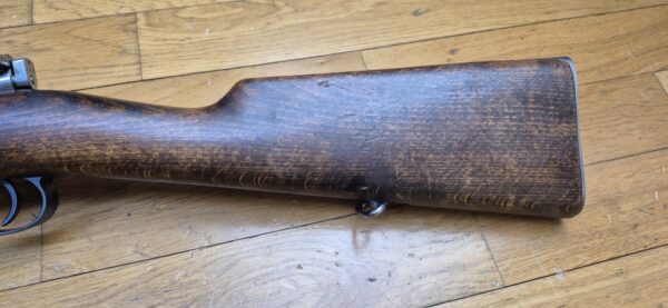Très beau fusil de compétition Mauser suédois M96 - Fabrication Carl Gustav de 1919 - Cal. d'origine 6.5x55 Suédois -  Magasin limité à un coup (réversible - 5 coups) - Famille Mauser 1893 - Hausse de précision - Mécanique suédoise - Bronzage 97% - Canon superbe - Arme de concours - Catégorie D - TBE+ – Image 30