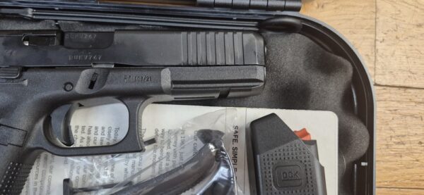 PRIX SPÉCIAL! Pistolet Glock 17 Gen5 FS MOS - chargeurs 17 coups - Cal. 9X19 - Le grand classique en point rouge ! - ARME NEUVE ! – Image 4
