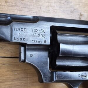 Rare revolver soviétique TOZ-36 - Arme de compétition simple action en Système Nagant - Cal. 7,62x38 Nagant - Tula - 6 Coups (et pas 7!) - Poignée compétition - Arme très rare en TBE.