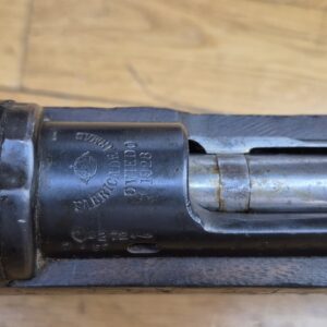 Peu courant Fusil Mauser Espagnol M1893 - Calibre d'origine 7x57 Mauser (rare) - Configuration règlementaire - Oviedo 1928 - Très bon état mécanique et bon canon -  Bronzage d'origine à 95% - Une arme surprenamment moderne - TBE