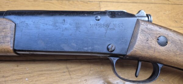 Peu courant Mousqueton Lebel 1886-93 R35 - Cal. 8x51 Lebel - Canon de Châtellerault en 1939 - Arme en excellent état - Très bonne mécanique - Canon miroir - Catégorie D - TBE+