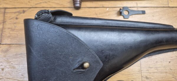Très bel étui pour Pistolet Luger P04 de Marine - Fabrication LOH Söhne à Berlin - Premier Modèle précoce - Outils clé DMW et baguette de marine - Cuir de qualité bien souple en excellent état sur toutes ses coutures - Avec sa très rare sangle de transport !- TBE++ – Image 5