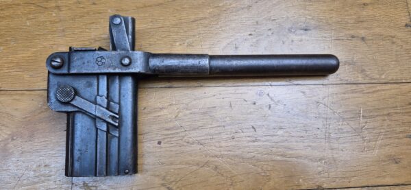 Magnifique chargette de pistolet Luger P08 - Indispensable accessoire du chargeur escargot ou "Trommel Magazin"  - Rarissime Modèle AEG (le plus rare!) - Très beau poinçon et logo de fabricant - Parfait état - Pièce de collection rarissime ! - TBE+++ – Image 2