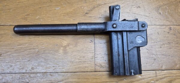 Magnifique chargette de pistolet Luger P08 - Indispensable accessoire du chargeur escargot ou "Trommel Magazin"  - Rarissime Modèle AEG (le plus rare!) - Très beau poinçon et logo de fabricant - Parfait état - Pièce de collection rarissime ! - TBE+++ – Image 10