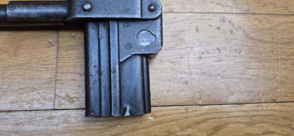 Magnifique chargette de pistolet Luger P08 - Indispensable accessoire du chargeur escargot ou "Trommel Magazin"  - Rarissime Modèle AEG (le plus rare!) - Très beau poinçon et logo de fabricant - Parfait état - Pièce de collection rarissime ! - TBE+++ – Image 11