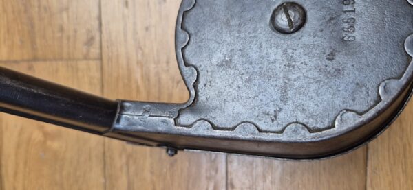 Rarissime chargeur "Trommel Magazin" dit chargeur "escargot" (en Bourgogne!) ou "T.M" pour pistolets Luger P08 - Capacité d'origine 32 coups réduite à 20 coups en cal. 9 x19 - Rarissime fabrication AEG - 70.000 exemplaires seulement - Très bel état esthétique et mécanique - Pièce de la plus grande rareté - Catégorie B - TBE++ – Image 20