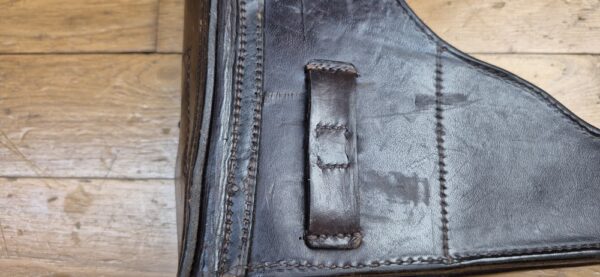 Très bel étui pour pistolet Luger P08 long dit d'artillerie -  Fabrication MÜLHENFELD &CO  à BARMEN en 1915 - Etui du 1er type complet avec ses outils - Très beaux cuir en TBE et souple - Encore brun (rare) - Nominatif et Attribué au F.A.R 58 - Pièce précoce et superbe en TBE++FAR – Image 17