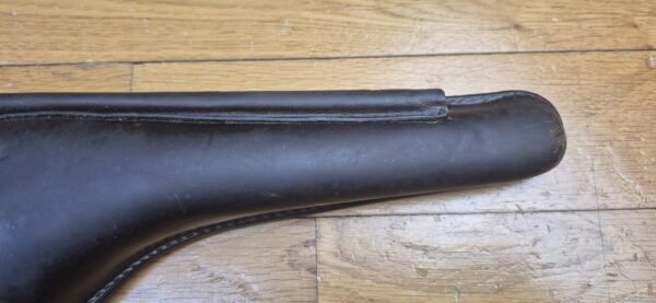 Très bel étui pour pistolet Luger P08 long dit d'artillerie - Fabrication Maury & CO (?)à Offenbach am Main en 1915 - Étui du 1er type modifié second type - Beaux cuir en TBE et souple - Étui noir bruni post septembre 1915 - Nominatif et Attribué au F.A.R 25 en 1915 aussi - Pièce superbe en TBE+ – Image 7