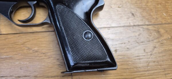 Beau Pistolet Mauser Modèle HSC - Rare fabrication Mauser sous Occupation Srançaise - En 7,65mm et huit coups - 1945 - Au moins aussi rare étui fantaisie d'origine - Très bel état esthétique et mécanique - TBE+/ TBE++ – Image 3
