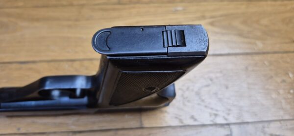 Beau Pistolet Mauser Modèle HSC - Rare fabrication Mauser sous Occupation Srançaise - En 7,65mm et huit coups - 1945 - Au moins aussi rare étui fantaisie d'origine - Très bel état esthétique et mécanique - TBE+/ TBE++ – Image 8