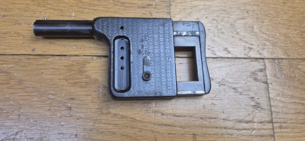 Amusant et pas si courant pistolet de Poche "Le Gaulois" - Dit aussi "La Mitrailleuse de poche" - Modèle N°2 -  Fabrication ManuFrance vers 1895 - Calibre 8mm Le Gaulois - Arme à système sans queue de détente - Semi-automatique 5 coups ! - Bel état esthétique et mécanique -TBE – Image 2
