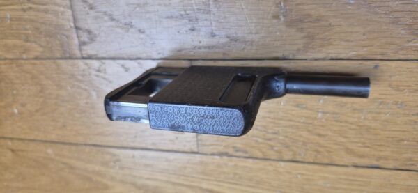 Amusant et pas si courant pistolet de Poche "Le Gaulois" - Dit aussi "La Mitrailleuse de poche" - Modèle N°2 -  Fabrication ManuFrance vers 1895 - Calibre 8mm Le Gaulois - Arme à système sans queue de détente - Semi-automatique 5 coups ! - Bel état esthétique et mécanique -TBE – Image 3