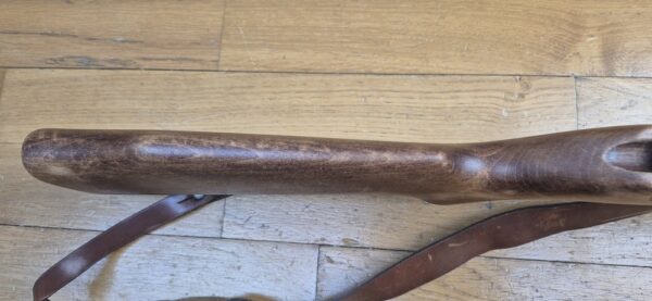 Carabine Albrecht Kind (et pas King comme souvent entendu ou lu !) - Arme monocoup 22 Lr - Équivalente de nos "La Française" - Arme d’initiation ultra légère pour du fun au stand ou dans le jardin - Très beaux bois en dépit d'un manque de cirage/huilage - Rail 11mm et canon fileté avec sa bague de protection - Détente réglable - TBE+ – Image 23