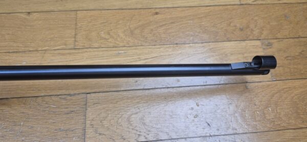 Carabine Albrecht Kind (et pas King comme souvent entendu ou lu !) - Arme monocoup 22 Lr - Équivalente de nos "La Française" - Arme d’initiation ultra légère pour du fun au stand ou dans le jardin - Très beaux bois en dépit d'un manque de cirage/huilage - Rail 11mm et canon fileté avec sa bague de protection - Détente réglable - TBE+ – Image 27