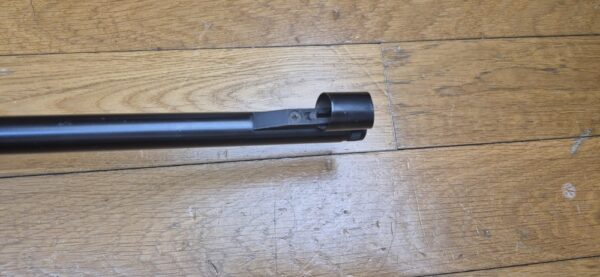 Carabine Albrecht Kind (et pas King comme souvent entendu ou lu !) - Arme monocoup 22 Lr - Équivalente de nos "La Française" - Arme d’initiation ultra légère pour du fun au stand ou dans le jardin - Très beaux bois en dépit d'un manque de cirage/huilage - Rail 11mm et canon fileté avec sa bague de protection - Détente réglable - TBE+ – Image 28