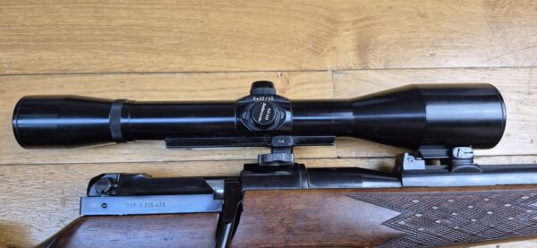 Superbe carabine de chasse Mauser 66 S - Calibre 7x64 -  Noyer veiné de haute qualité -  Inserts ébène et os  - Quadrillage manuel - Stetcher à l'allemande (deux détentes) - Lunette AKAH 6 x 42 / 46 à corps acier en réticule N°1 - TBE / TBE+ – Image 7