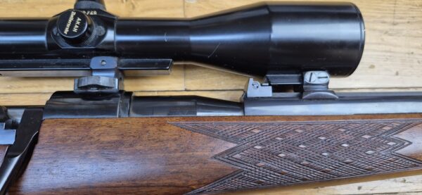 Superbe carabine de chasse Mauser 66 S - Calibre 7x64 -  Noyer veiné de haute qualité -  Inserts ébène et os  - Quadrillage manuel - Stetcher à l'allemande (deux détentes) - Lunette AKAH 6 x 42 / 46 à corps acier en réticule N°1 - TBE / TBE+ – Image 8