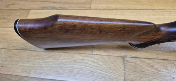 Superbe carabine de chasse Mauser 66 S - Calibre 7x64 -  Noyer veiné de haute qualité -  Inserts ébène et os  - Quadrillage manuel - Stetcher à l'allemande (deux détentes) - Lunette AKAH 6 x 42 / 46 à corps acier en réticule N°1 - TBE / TBE+ – Image 18