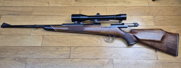 Superbe carabine de chasse Mauser 66 S - Calibre 7x64 -  Noyer veiné de haute qualité -  Inserts ébène et os  - Quadrillage manuel - Stetcher à l'allemande (deux détentes) - Lunette AKAH 6 x 42 / 46 à corps acier en réticule N°1 - TBE / TBE+ – Image 25