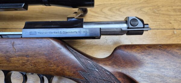 Superbe carabine de chasse Mauser 66 S - Calibre 7x64 -  Noyer veiné de haute qualité -  Inserts ébène et os  - Quadrillage manuel - Stetcher à l'allemande (deux détentes) - Lunette AKAH 6 x 42 / 46 à corps acier en réticule N°1 - TBE / TBE+ – Image 28