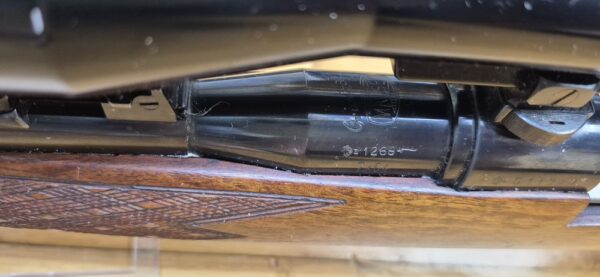 Superbe carabine de chasse Mauser 66 S - Calibre 7x64 -  Noyer veiné de haute qualité -  Inserts ébène et os  - Quadrillage manuel - Stetcher à l'allemande (deux détentes) - Lunette AKAH 6 x 42 / 46 à corps acier en réticule N°1 - TBE / TBE+ – Image 32