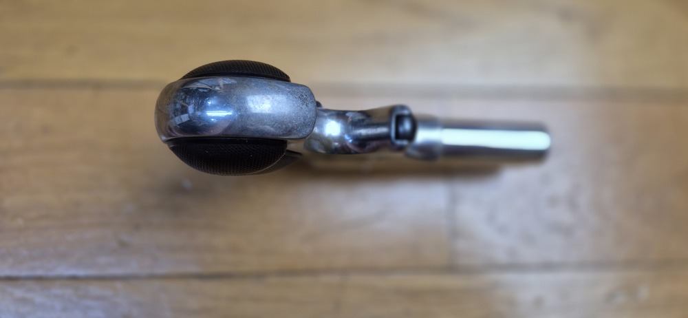 Iconique pistolet double Derringer Remington M95 - Cal 41 annulaire dit .41RF - peu courant et recherché Type I tardif - L'arme des saloons de 1870/1880 ! - Très belle finition nickelée d'origine - Excellent état mécanique - Bons canons - Éjection parfaite - Plaquettes ébonite en très bon état - 14.000 exemplaires seulement ! - Un "joker" dans la manche d'un As en excellent état - TBE+/TBE++ – Image 7