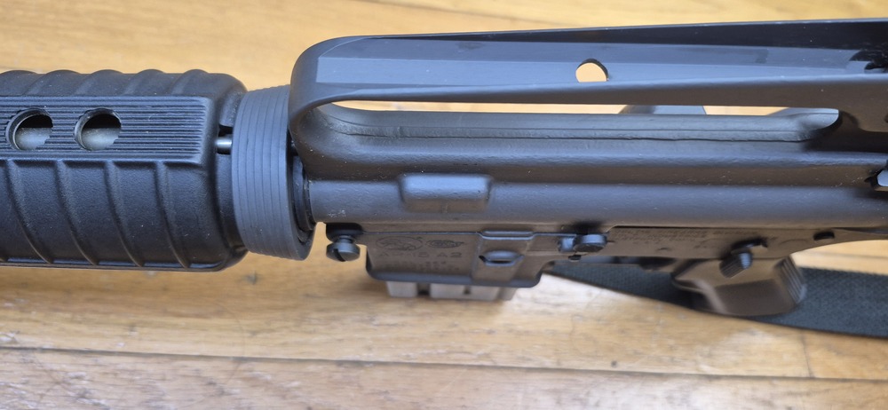 Très belle carabine Colt AR15 A2 Modèle Sporter II - Calibre 222 rem. - Fabrication 100% Colt vers 1985 - Entre la M16 A1 et la M16 A2 dans l'arbre généalogique Colt - Excellente arme de stand de qualité pour les fans de la plateforme AR15 - TBE++ – Image 29