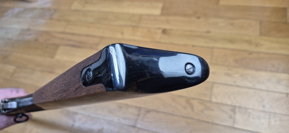 Très belle Winchester commémorative « Shérif Bat Masterson » – Carabine de selle modèle 1894 – Arme de 1979 – 8.000 exemplaires seulement – Cal. 30-30 Win – RARE Boite d'origine en BE+ - Arme à l'état de quasi neuf - TBE+++ – Image 35