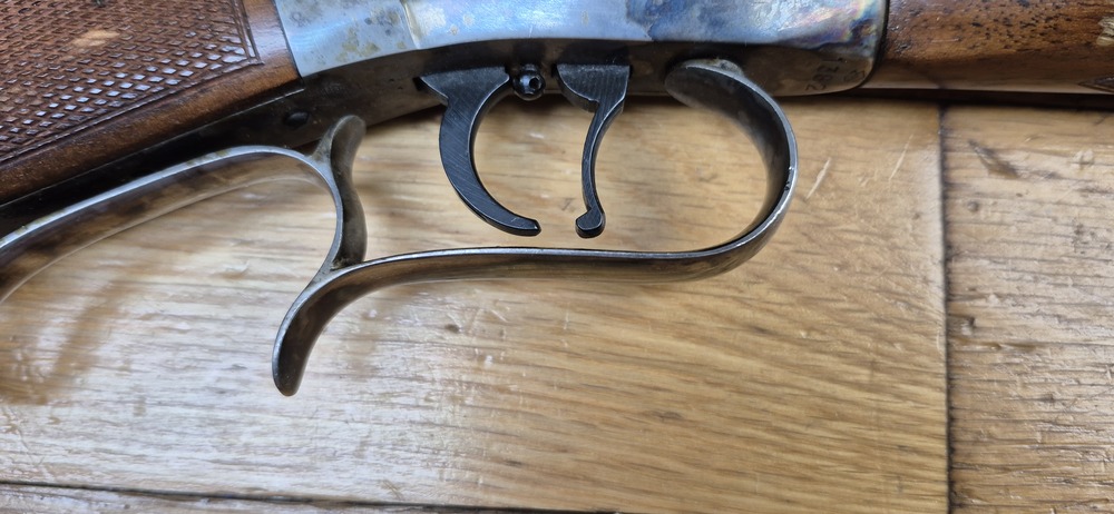 Très belle reproduction de Carabine de précision Edwin Wesson - Modèle vers 1845/49 - Cal .50 - Fabrication Italienne Moffra di Mainardi pour Hege en Allemagne - Arme poudre noire réputée pour sa précision longue distance - Très belles finitions - Jaspage à 90% - Bois en TBE - Très beau canon - Excellente mécanique - Arme de 1978 - Superbe et rare dans le monde poudre noire- TBE++ – Image 6