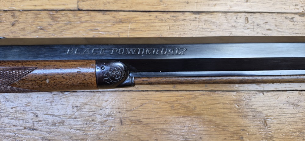 Très belle reproduction de Carabine de précision Edwin Wesson - Modèle vers 1845/49 - Cal .50 - Fabrication Italienne Moffra di Mainardi pour Hege en Allemagne - Arme poudre noire réputée pour sa précision longue distance - Très belles finitions - Jaspage à 90% - Bois en TBE - Très beau canon - Excellente mécanique - Arme de 1978 - Superbe et rare dans le monde poudre noire- TBE++ – Image 9