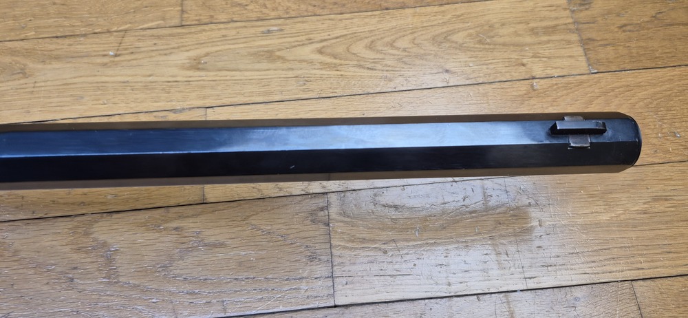 Très belle reproduction de Carabine de précision Edwin Wesson - Modèle vers 1845/49 - Cal .50 - Fabrication Italienne Moffra di Mainardi pour Hege en Allemagne - Arme poudre noire réputée pour sa précision longue distance - Très belles finitions - Jaspage à 90% - Bois en TBE - Très beau canon - Excellente mécanique - Arme de 1978 - Superbe et rare dans le monde poudre noire- TBE++ – Image 28