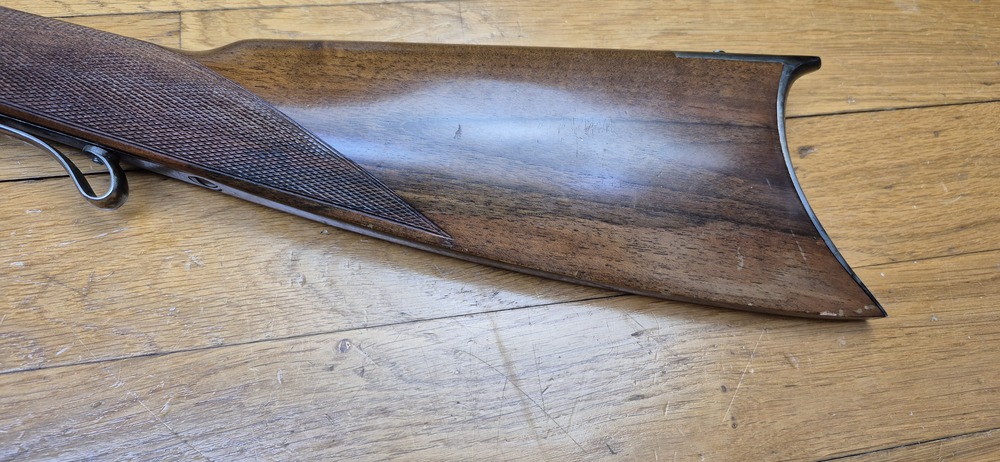 Très belle reproduction de Carabine de précision Edwin Wesson - Modèle vers 1845/49 - Cal .50 - Fabrication Italienne Moffra di Mainardi pour Hege en Allemagne - Arme poudre noire réputée pour sa précision longue distance - Très belles finitions - Jaspage à 90% - Bois en TBE - Très beau canon - Excellente mécanique - Arme de 1978 - Superbe et rare dans le monde poudre noire- TBE++ – Image 32