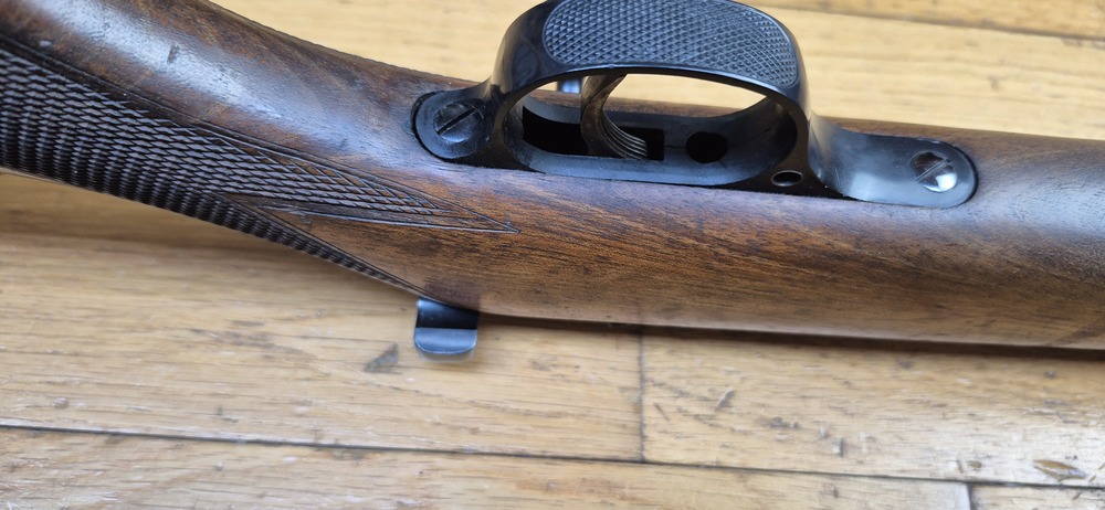 Très belle carabine d'entrainement Walther Sport Modell V - Période III°Reich - Arme d'avant-guerre 1937/1938 - Sans doute moins de 38.000 exemplaires produits - Bois en TBE++ - Excellente mécanique - Canon superbe avec de très belles rayures - TBE++ – Image 14