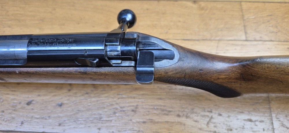 Très belle carabine d'entrainement Walther Sport Modell V - Période III°Reich - Arme d'avant-guerre 1937/1938 - Sans doute moins de 38.000 exemplaires produits - Bois en TBE++ - Excellente mécanique - Canon superbe avec de très belles rayures - TBE++ – Image 19