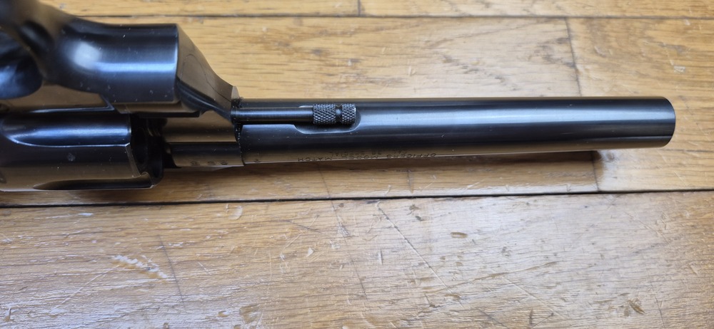 Mythique revolver Colt Officer Model Match - Cal. 38Sp - Canon lourd 6 pouces - Arme de Hartford vers 1960 - Esthétique et mécanique de pointe - Pièce rare dédiée au tir et à l'entrainement dans une fabrication de très grande qualité - Excellent état proche du neuf absolu - TBE +++ – Image 13