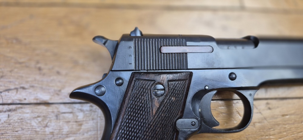 Très beau Pistolet Star B - Le plus réussi des clones du 1911 - Cal. 9 x19 - Arme adoptée par la Wehrmacht - Très belle fabrication de Eibar de 1943 - Arme militaire - État mécanique et esthétique plus que très beau - TBE++/TBE+++ – Image 20