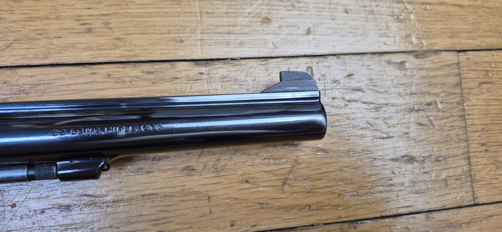 Très bel exemplaire de revolver Smith & Wesson 17-3 - Revolver de précision et d'entrainement en cal .22Lr - Arme de Spingfield de 1972/1973 - "Pinned and recessed" - Bronzage et ajustements excellents - Mécanique en TBE++ - Canon fluté 6 pouces neuf avec de superbe rayures - Arme de qualité Premium dans des finitions intouchables aujourd'hui - TBE++ / TBE+++ – Image 29