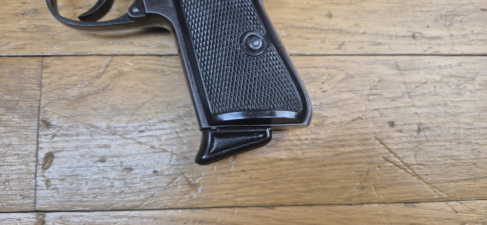 Magnifique pistolet Walther PP période III° Reich - Belle fabrication Walther Zella-Mehlis - Calibre 7,65 mm - Arme civile de fin 1937 - Splendide bronzage d'origine à 99% - 100% Mono matricule - Mécanique parfaite - Canon miroir neuf - Chargeur conforme - Un splendide PP - TBE++ – Image 3