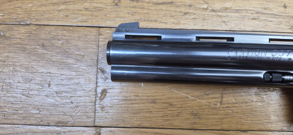 Splendide Colt Python 357 Magnum - Canon 6 pouces - Arme de début 1968 (!) en finitions de pointe - Arme d'occasion en état plus excellent pour son âge - Pièce Premium à tous points de vues - TBE++ – Image 9