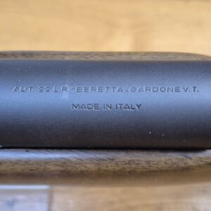 Peu courante et originale Carabine Beretta Olimpia - "Modelo Unione" - Cal .22LR - Deux modes: répétition manuelle et semi auto - Carabine Lourde orientée vers la précision plus que le loisir - 5  coups - Bois de noyer de qualité et mécanique en TBE++ -  Bronzage à 99.99% - Canon superbe - Qualité Berettta de Partout - TBE+++