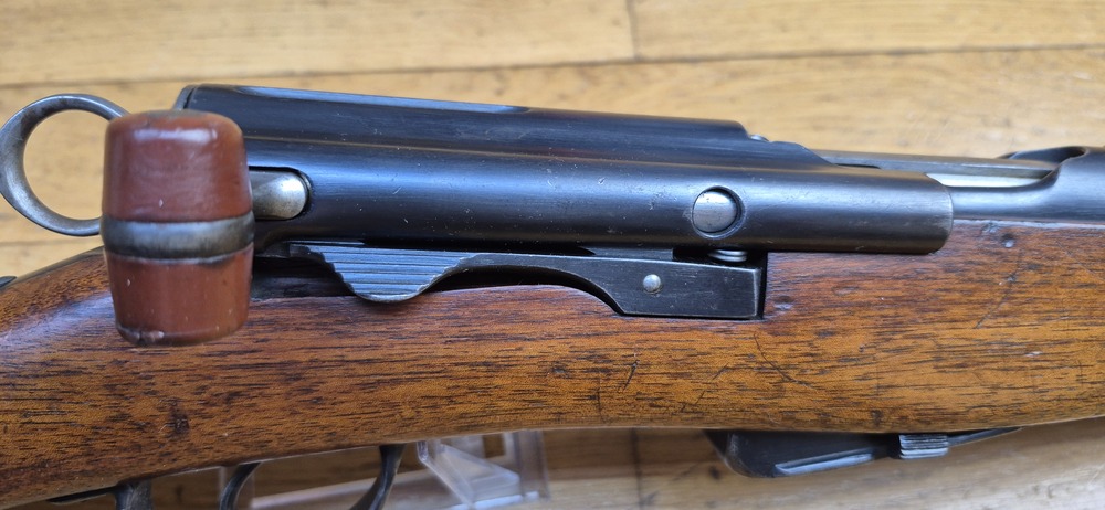 Rare Carabine suisse 05/11 - Sur base de carabine de cavalerie 1905 système 1889 Schmidt Rubin modifiée 1911 - Munition GP11 en 7,5 x 55 Suisse - Bons bois mais avec entures - Mécanique impeccable et canon très beau - Excellente petite carabine en cat. D - BE/BE+ – Image 6