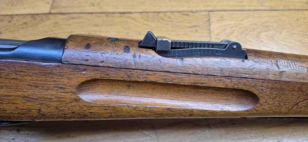 Rare Carabine suisse 05/11 - Sur base de carabine de cavalerie 1905 système 1889 Schmidt Rubin modifiée 1911 - Munition GP11 en 7,5 x 55 Suisse - Bons bois mais avec entures - Mécanique impeccable et canon très beau - Excellente petite carabine en cat. D - BE/BE+ – Image 8
