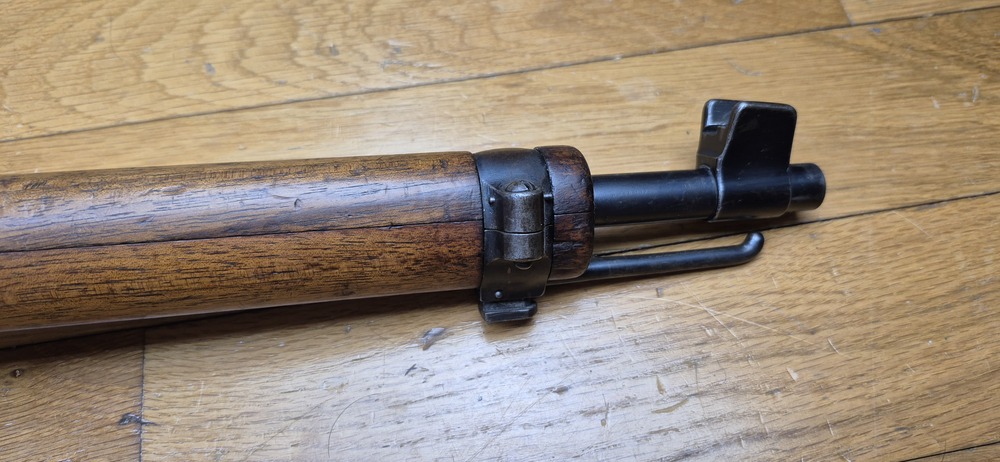 Rare Carabine suisse 05/11 - Sur base de carabine de cavalerie 1905 système 1889 Schmidt Rubin modifiée 1911 - Munition GP11 en 7,5 x 55 Suisse - Bons bois mais avec entures - Mécanique impeccable et canon très beau - Excellente petite carabine en cat. D - BE/BE+ – Image 10