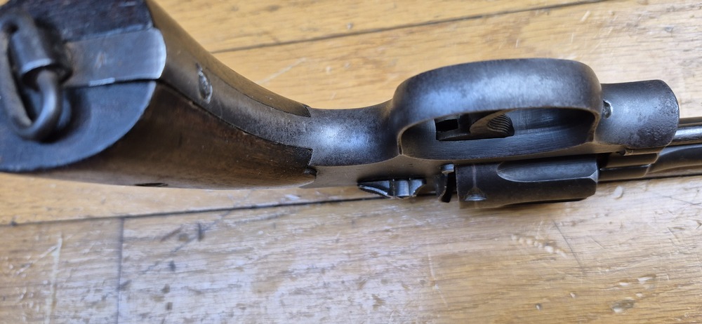 Très beau Revolver Smith & Wesson "Victory" - L'ex Hand ejector 1899 et le futur modèle 10 de la seconde guerre mondiale - Cal. 38 SW / 38-200- Excellente mécanique - Bel état esthétique - Beau canon - Arme personnelle d'un Commando "Jedburgh" français de la Force 156 du SOE britannique en Indochine - Rarissime étui local - Arme de début janvier 1944 chargée d'histoire - TBE – Image 10